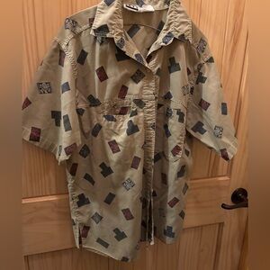 Vintage Ilio Patterned Short Sleeve Button-Up Shirt women large 90’s
